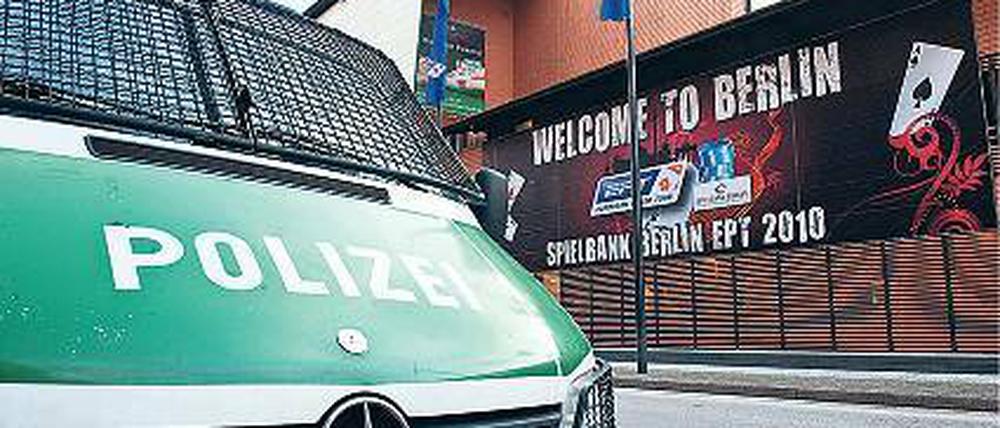 Verspielt. Vier junge Männer überfielen das Pokerturnier, sie sind schon verurteilt.