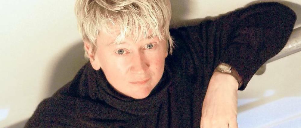 Wer nicht singen kann, muss halt sprechen. Die Musikerin Anne Clark.