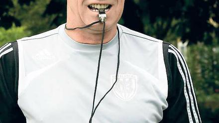Erfolgreich. Dietmar Demuth (55) ist seit Oktober 2007 Cheftrainer des SV Babelsberg 03, den er in der vergangenen Saison in die 3. Fußball-Liga führte.