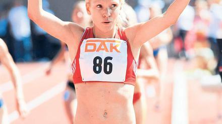 Glücklich im Ziel. Diana Sujew aus Potsdam wurde gestern in Braunschweig erstmals 1500-Meter-Meisterin der Frauen.