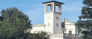 Hochschule. Die Villa Henckel wird künftig Lernort von knapp 300 Studenten. Die Business School Potsdam, die Studenten der insolventen privaten Hochschule UMC aufgefangen hat, verlegt ihren Sitz in die Villa mit historischer Gartenanlage.