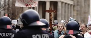 Teilnehmer einer Demonstration gegen die Corona-Einschränkungen 