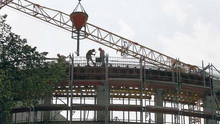 Dicke Gehälter gefragt. Wer Eigentumswohnungen in Potsdam erstehen will, muss ordentlich verdienen  57 Prozent mehr als der Durchschnitt. Bei den Mieten ist Potsdam ohnehin Spitze, jedenfalls in Brandenburg.