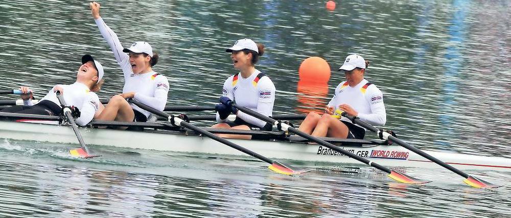 Von Potsdam nach Luzern. Hans Gruhne (oben) will auf dem Rotsee mit dem Doppelvierer weit vorn landen, Stephanie Schiller (unten links nach ihrem Sieg in München) im Doppelzweier, Falko Nolte (unten rechts) im Einer.