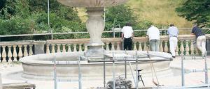 Hüllenlos: Vor wenigen Tagen wurde der Rossebrunnen sein Baugerüst los.
