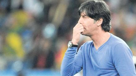 Konzentriert. Trainer Jogi Löw bedient sich auch Management-Methoden.