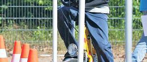 Hütchenspiel: Verkehrspilze für den Geschicklichkeitstest.