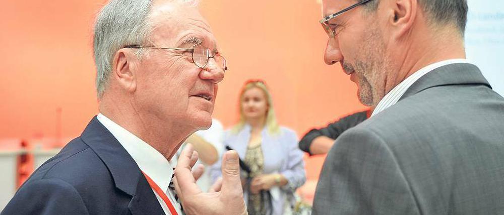 Gründungsvater und Landesvater. Zum ersten Mal seit seinem Rücktritt 2002 hielt Manfred Stolpe, hier mit Ministerpräsident Matthias Platzeck (re.), eine große Parteitagsrede. Sie war zugleich sein politisches Testament.