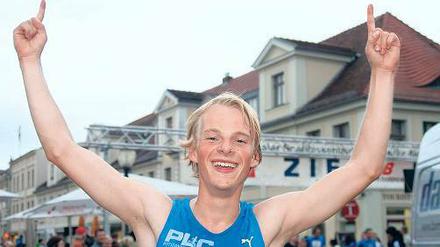 Titelverteidiger. Hagen Brosius trägt zum Meilenlauf die Nummer 1.