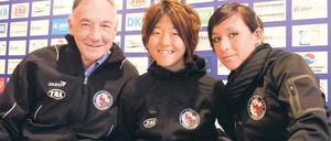 Von Getafe nach Tokio: Yuki Nagasato mit Turbine-Coach Bernd Schröder.