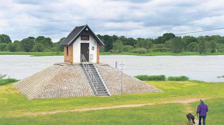 Kritische Ecke. In Ratzdorf treffen Oder und Neiße aufeinander. Beim Hochwasser 1997 zeigte der Pegel einen Höchststand von 6,68 Meter.