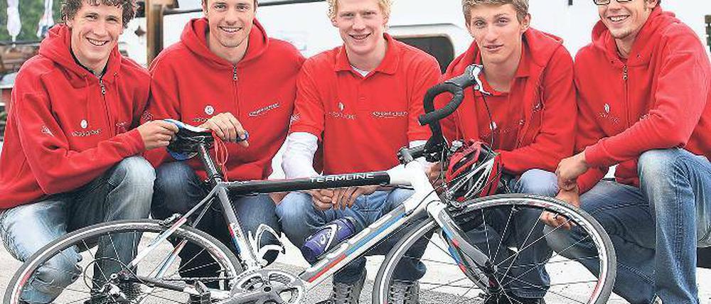 Wollen die Profis ärgern. Marcus Herbst, Philip Krell, Maximilian Molka, Stefan Zachäus und Franz Löschke (von links) starten in die Bundesliga-Saison.