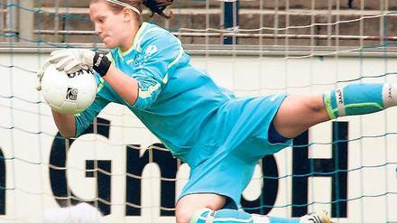 Wieder zwischen den Pfosten. Am Mittwoch kehrte Desiree Schumann ins Turbine-Tor zurück. Zuvor hatte sie in drei Spielen nur von der Bank aus zuschauen dürfen.