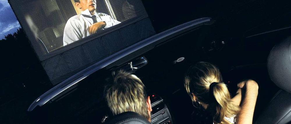 James Dean im Autokino in Berlin-Reinickendorf. In Beelitz sollen im Juni die Spiele der Fußball-WM über die Leinwand flimmern.