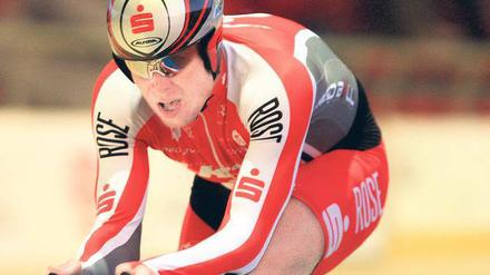 Neuer Angriff. Robert Bartko hier bei der 4000 m-Einerverfolgung bei den Deutschen Bahnradmeisterschaften 2009 geht bestens vorbereitet in die WM-Rennen.