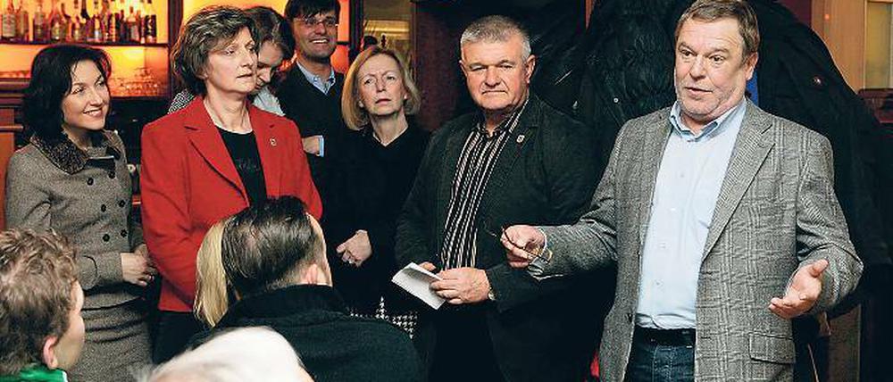 Werner Große war gestern im Schützenhaus zu Späßen aufgelegt. Nach einer kurzen Ansprache wurde ausgelassen gefeiert.