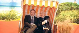 Gestrandet. Wowereit (l.) und Brüderle machten es sich gemütlich.