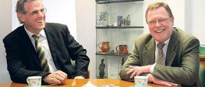 Entspannte Atmosphäre: Herausforderer Peter Kames (links) setzt auf seine rheinische Gelassenheit  und auch Amtsinhaber Werner Große (rechts) sieht den Wahlkampf nicht allzu verbissen.