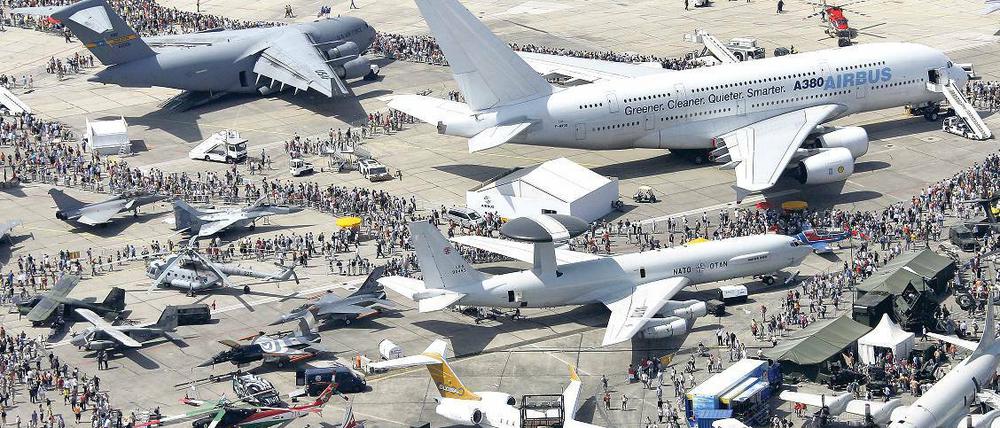 Für Fachleute und Fans. 250 000 Besucher kamen 2008 zur Internationalen Luft- und Raumfahrtausstellung. Im kommenden Juni findet sie zum letzten Mal in Schönefeld statt.