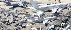 Für Fachleute und Fans. 250 000 Besucher kamen 2008 zur Internationalen Luft- und Raumfahrtausstellung. Im kommenden Juni findet sie zum letzten Mal in Schönefeld statt.