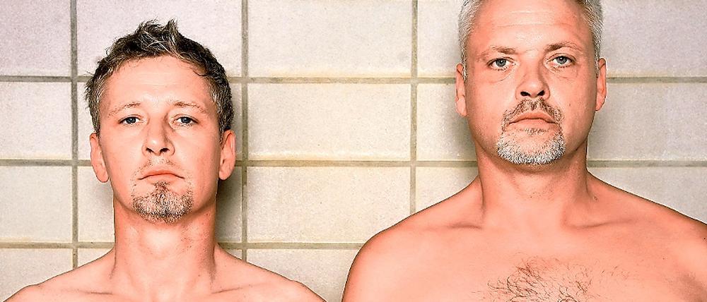 Nackig? Nur in Gedanken! Edgar Ray (l) und Michael Ranz parlieren in ihrem neuen Programm über das ach so schwache Fleisch.