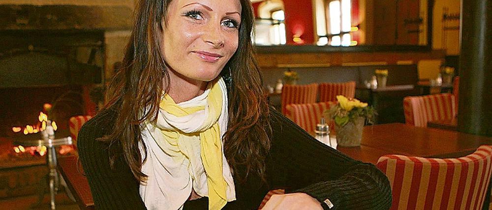 Voller Zuversicht. Anika Ruhlig ist die neue Chefin des Walhalla-Restaurants in der Dortustraße 5. Heute lädt sie zur Wiedereröffnungsparty.