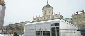 Öffnet am 25. März: Die Infobox zum Landtagsbau am Alten Markt.