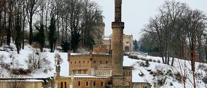 Wohnstandort. Das Maschinenhaus im Park Babelsberg ist eines der Gebäude, die die Stiftung an Privatinvestoren übergeben will. Mögliche Nutzungen könnten Wohnen und Kultur sein. 1,6 Millionen Euro kostet die Sanierung, 2012 soll sie abgeschlossen sein.