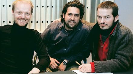 Die drei Filmmusik-Talente der Berlinale in Babelsberg: Alexander Komlew, Camilo Sanabria und Vladimir Cháb vor den Aufnahmen mit dem Filmorchester.