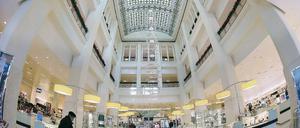 Ausnahme. Echte Kundenmagneten wie Karstadt in der Brandenburger Straße gibt es zu wenige im Zentrum, so die Experten.