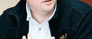 Oliver Valdorf.