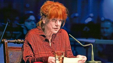Den Wahnsinn im Blick. Hannelore Hoger bei ihrem Auftritt in Potsdam.