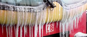 Weißes Wochenende. Eis und viel Neuschnee erwarten die Meteorologen heute und morgen. Gute Zeiten für Winterwanderungen oder zum Schlittenfahren  und schlechte Zeiten für S-Bahnkunden: Das Unternehmen befürchtet weitere Zugausfälle.