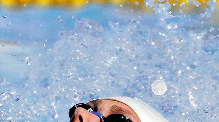 Ziel ist neuer Deutscher Rekord. Rückenschwimmer Felix Wolf vom Potsdamer SV im OSC startet nun bei den Kurzbahn-Europameisterschaften in Istanbul.
