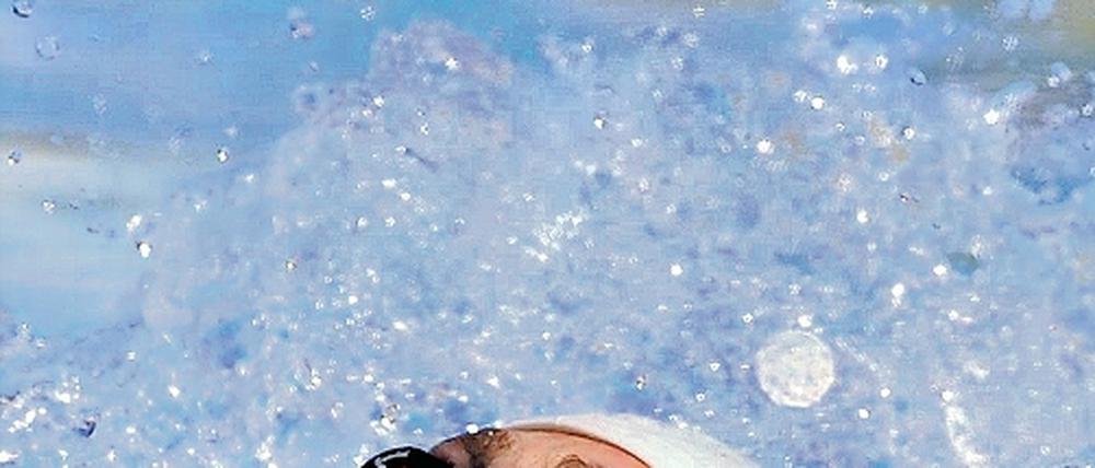 Ziel ist neuer Deutscher Rekord. Rückenschwimmer Felix Wolf vom Potsdamer SV im OSC startet nun bei den Kurzbahn-Europameisterschaften in Istanbul.