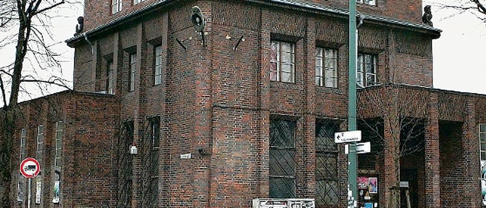 Zeugnis des Expressionismus: Das ehemalige Depot der Stadtreinigung wird saniert, daneben entsteht ein Parkhaus.