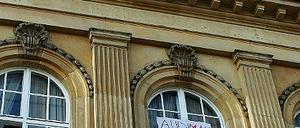 Druck aufbauen. Seit vier Wochen halten Studierende der Universität Potsdam den größten Hörsaal der Hochschule besetzt. Mittlerweile haben sie sich im Audimax häuslich eingerichtet und wollen mindestens noch bis Weihnachten bleiben.