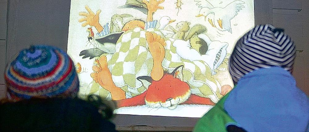 Ein Märchen versteckte sich hinter der ersten Tür des Adventskalenders.