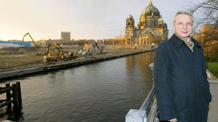 Alles anders. Als Franco Stella vor einem Jahr die Baustelle am Schlossplatz besuchte, wurde er noch als verdienter Sieger des Architektur-Wettbewerbs gefeiert.