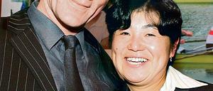 Praktikantin und Mentor. Sanae Nakamura und Steffen Becker im Seekrug.