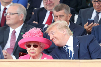 Unter Staatschefs: Königin Elizabeth II. und US-Präsident Donald Trump bei der Gedenkfeier zum D-Day in Portsmouth.
