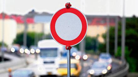 Verbot für Fahrzeuge aller Art. Dies wünschen sich die Gegner der Autobahnbaus nach Treptow.