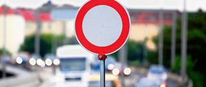 Verbot für Fahrzeuge aller Art. Dies wünschen sich die Gegner der Autobahnbaus nach Treptow.