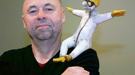 Sitzt Rainer Sperl im Nacken: Der Überflieger. Währenddessen beschwört Udo Lindenberg seinen Sonderzug nach Pankow und Miss Europa kämpft auf störrischem Esel mit der Osterweiterung.