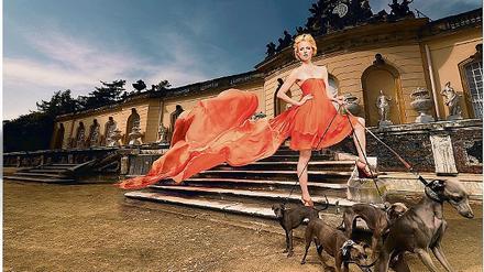 Potsdam auf Hochglanz. Topmodel Franziska Knuppe posierte für die aktuelle Bunte mit vier Windspielen vor der Bildergalerie von Sanssouci  als eine von vielen prominenten Gesichtern der Landeshauptstadt.