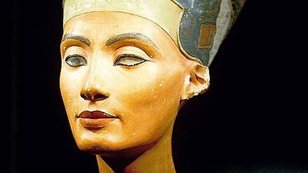 Gratis. Donnerstags kann man umsonst zur Nofretete: Ab nachmittags sind staatliche Museen kostenlos zugänglich.