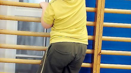 Zu dick  6,3 Prozent der deutschen Kinder und Jugendlichen sind fettleibig und 15 Prozent übergewichtig.