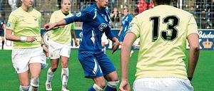 Traf zweimal. Fatmire Bajramaj (Mitte) war gestern gegen die SG Essen-Schönebeck Potsdams auffälligste Spielerin.