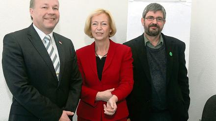 Schlagkräftige Opposition wollen sie sein: Der FDP-Fraktionschef Hans-Peter Goetz, die CDU-Landesvorsitzende Johanna Wanka und der Landesvorsitzende von Bündnis 90/Grüne, Axel Vogel (v.l.n.r.) nach einem gemeinsamen Gespräch.