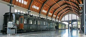 Der 1909 errichtete Kaiserbahnhof in Potsdam-West wird heute als Führungsakademie der Deutschen Bahn genutzt. Bisher war er das einzige Welterbe-Gebäude Potsdams, das der Öffentlichkeit nicht zugänglich war.